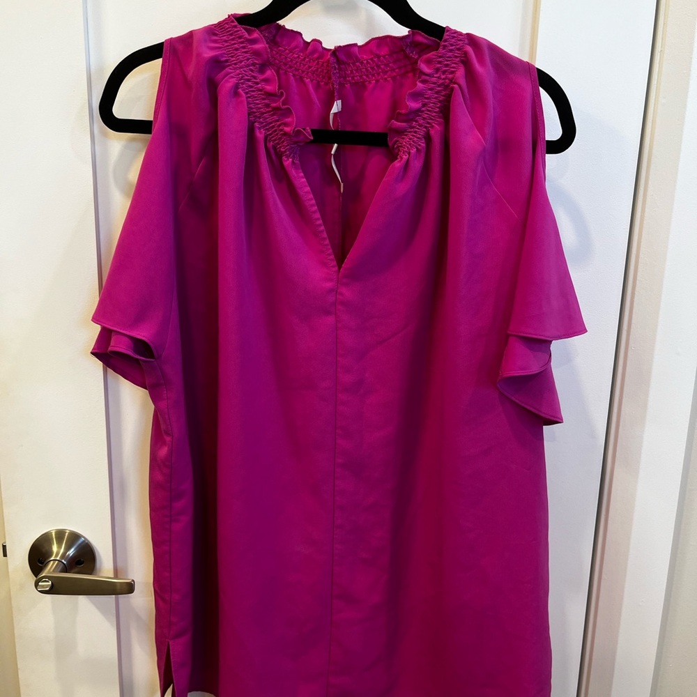 Plus size cold shoulder top.